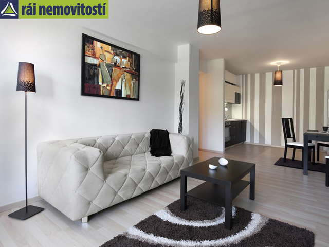Interiér nemovitosti Zdroj: RÁJ NEMOVITOSTÍ s.r.o. Interiér nemovitosti Zdroj: RÁJ NEMOVITOSTÍ s.r.o.